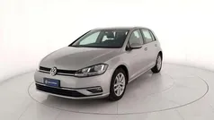 Grigio metallizzato Usata 2017 VW Golf VII Business Tre volumi | 13.800 € (Buon prezzo)