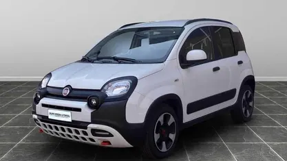 Bianco Usata 2024 Fiat Panda Cross Cross Due volumi | 14.500 € (Buon prezzo)