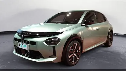 Usata Lancia Ypsilon 101 CV (74 kW) 2025 Verde Utilitaria