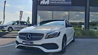 Usata Mercedes A200 Premium 136 CV (100 kW) 2016 Bianco Utilitaria