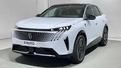 Okenite Usata 2024 Peugeot e-3008 GT SUV | 42.900 € (Buon prezzo)
