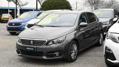 Grigio metallizzato Usata 2021 Peugeot 308 Allure Tre volumi | 14.900 € (Buon prezzo)