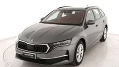 Grigio Usata 2024 Skoda Octavia Executive Station wagon | 28.500 € (Buon prezzo)