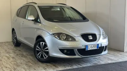 Usata Seat Altea XL Style 105 CV (77 kW) 2011 Grigio Monovolume