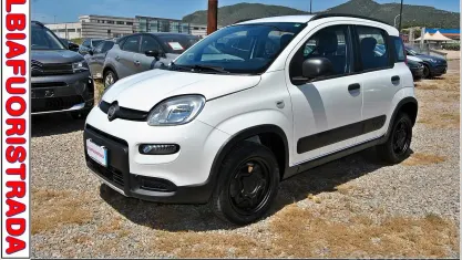 Usata Fiat Panda 4x4 S 85 CV (62 kW) 2019 Bianco Utilitaria