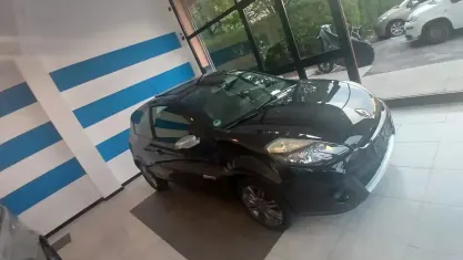 Usata Renault Clio II Dynamique 75 CV (55 kW) 2011 Nero Berlina