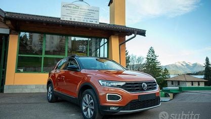 Usata VW T-Roc Style 150 CV (110 kW) 2018 Arancione SUV
