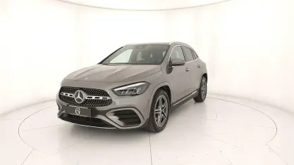 Usata Mercedes GLA200 AMG Line Premium 150 CV (110 kW) 2024 Grigio SUV