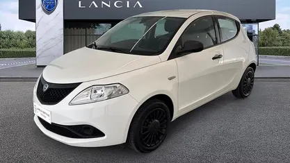 Usata Lancia Ypsilon 69 CV (50 kW) 2020 Bianco Utilitaria