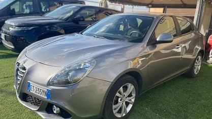 Usata 2014 Alfa Romeo Giulietta Distinctive Tre volumi | 3999 € (Ottimo prezzo)