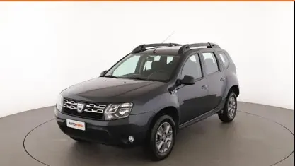 Usata Dacia Duster Lauréate 110 CV (80 kW) 2015 Grigio SUV