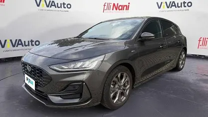 Grigio Usata 2022 Ford Focus Business Edition Tre volumi | 18.200 € (Ottimo prezzo)