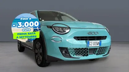 Usata Fiat 600 Pop 136 CV (100 kW) 2025 Azzurro acqua SUV