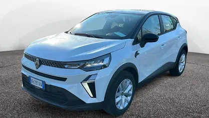 Usata 2025 Renault Captur Evolution SUV | 23.200 € (Buon prezzo)
