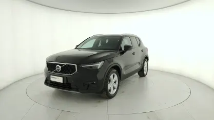 Usado Volvo XC40 Core 163 CV (119 kW) 2025 Negro SUV