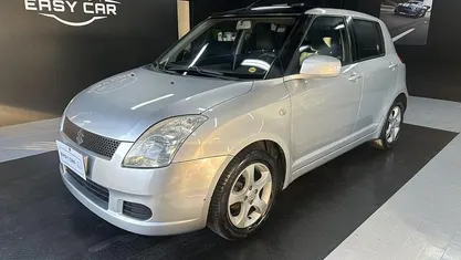 Begagnad Suzuki Swift GLX 92 HK (67 kW) 2006 Silver Halvkombi