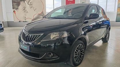 Usata Lancia Ypsilon S 69 CV (50 kW) 2024 Nero Utilitaria