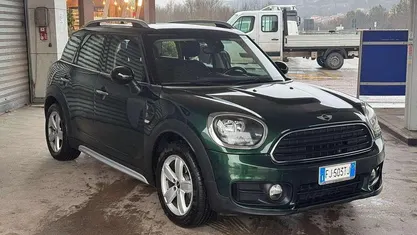 Usata Mini Cooper Countryman Hype 150 CV (110 kW) 2017 Verde SUV