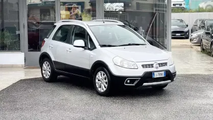 Usata Fiat Sedici 135 CV (99 kW) 2011 Grigio SUV