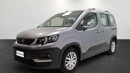Usata Peugeot Rifter Allure 102 CV (75 kW) 2019 Grigio Monovolume