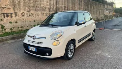 Bianco Usata 2017 Fiat 500L Lounge Monovolume | 11.390 € (Buon prezzo)