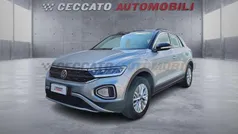 Argento Usata 2024 VW T-Roc Life SUV | 26.885 € (Ottimo prezzo)