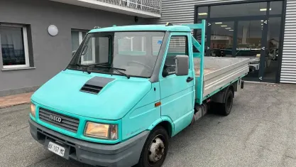 Usata Iveco Daily 103 CV (75 kW) 1997 Bluazzurro