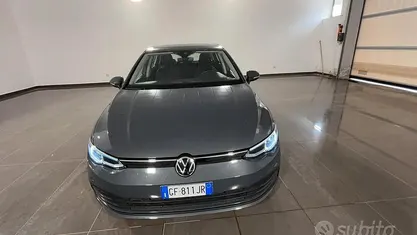Usata VW Golf VII Life 115 CV (84 kW) 2021 Grigio Utilitaria