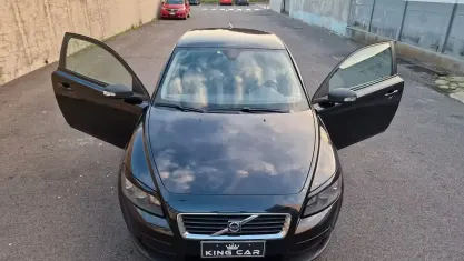 Usata Volvo C30 Summum 136 CV (100 kW) 2008 Nero Utilitaria