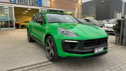Usata Porsche Macan 441 CV (324 kW) 2022 Python green SUV