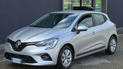 Usata Renault Clio IV Business 86 CV (63 kW) 2019 Argento Berlina