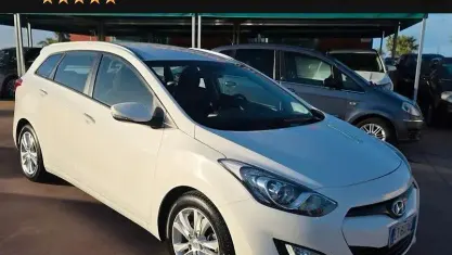 Usata Hyundai i30 Comfort 110 CV (80 kW) 2013 Bianco Station wagon