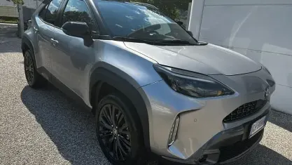 Usata Toyota Yaris Cross 116 CV (85 kW) 2022 Argento SUV