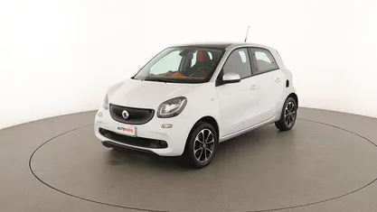 Usata Smart ForFour Passion 71 CV (52 kW) 2015 Bianco Utilitaria