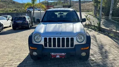 Grigio Usata 2004 Jeep Cherokee Limited SUV | 2000 € (Super prezzo)