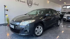 Grigio medio met Usata 2009 Renault Mégane III Tre volumi | 3900 € (Buon prezzo)