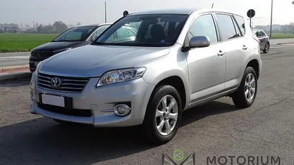Usata Toyota RAV4 150 CV (110 kW) 2011 SUV
