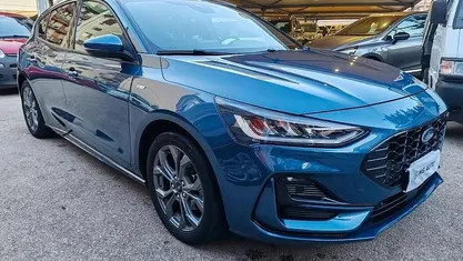 Usata Ford Focus 125 CV (91 kW) 2022 Blu Berlina