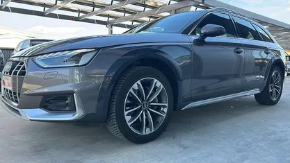 Usata Audi A4 Allroad Business 204 CV (150 kW) 2021 Z8 grigio terra metallizzato Station wagon