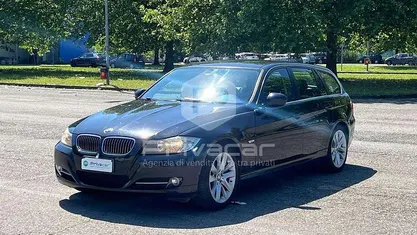 Begagnad BMW 318 Lifestyle 143 HK (105 kW) 2012 Kombi