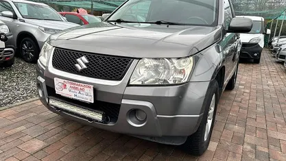 Giallo Usata 2006 Suzuki Grand Vitara SUV | 8500 € (Molto cara)