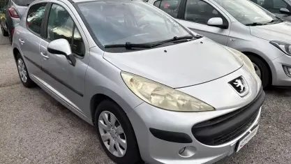 Usata Peugeot 207 90 CV (66 kW) 2010 Grigio Berlina