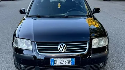 Usata VW Passat 101 CV (74 kW) 2008 Nero Berlina