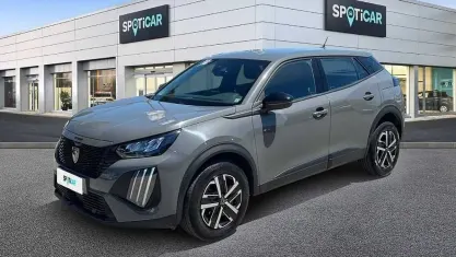 Usata Peugeot 2008 Active 102 CV (75 kW) 2024 Grigio selenium SUV