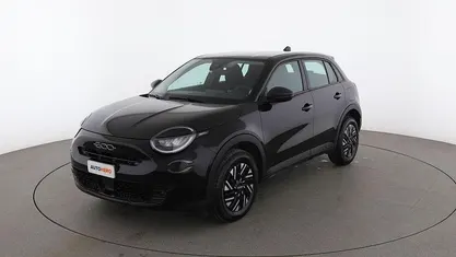 Usata Fiat 600 101 CV (74 kW) 2025 Nero SUV