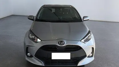 Usata Mazda 2 Comfort 116 CV (85 kW) 2022 Argento Utilitaria