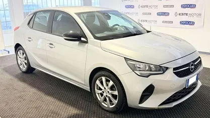 Usata Opel Corsa Edition 75 CV (55 kW) 2022 Argento metallizzato Berlina