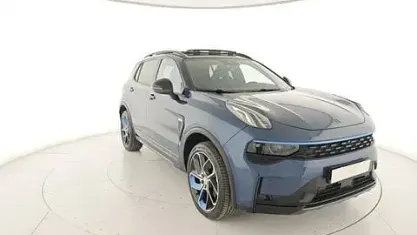 Begagnad Lynk & Co 01 261 HK (191 kW) 2023 Blå SUV