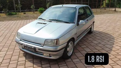 Usata Renault Clio R.S. 107 CV (78 kW) 1994 Gray Utilitaria