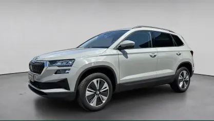 Usata Skoda Karoq Executive 150 CV (110 kW) 2023 Grigio / pastello SUV